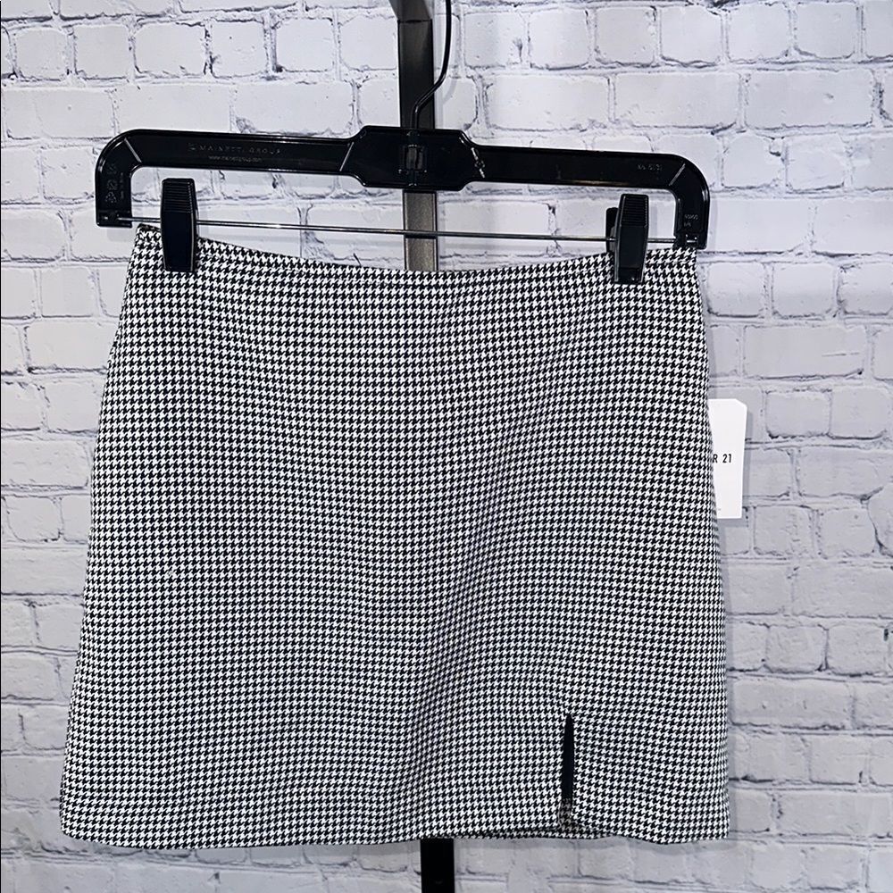🤍 Forever 21 Houndstooth Mini Skirt Size Small NWT